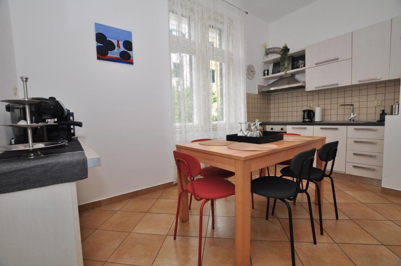 Apartment Moel Split Exteriör bild