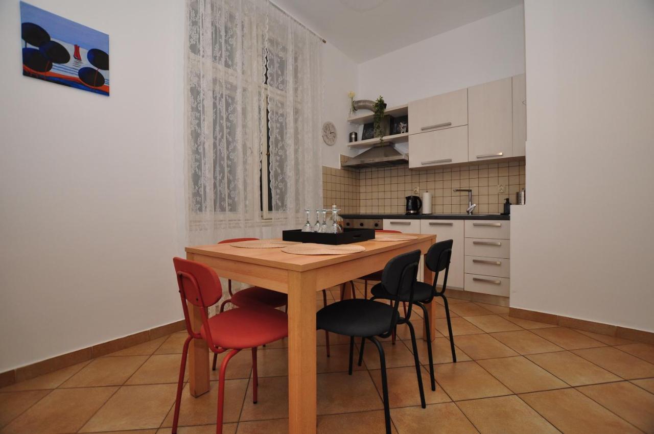 Apartment Moel Split Exteriör bild